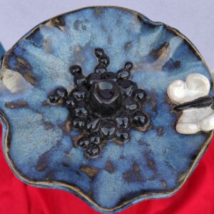 fleur ceramique abreuvoir insecte bleue 01