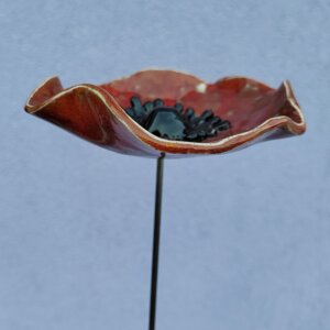fleur ceramique abreuvoir insecte rouge 03